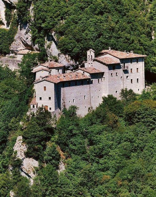Appartamento Il Grillo Fossato di Vico Pokoj fotografie